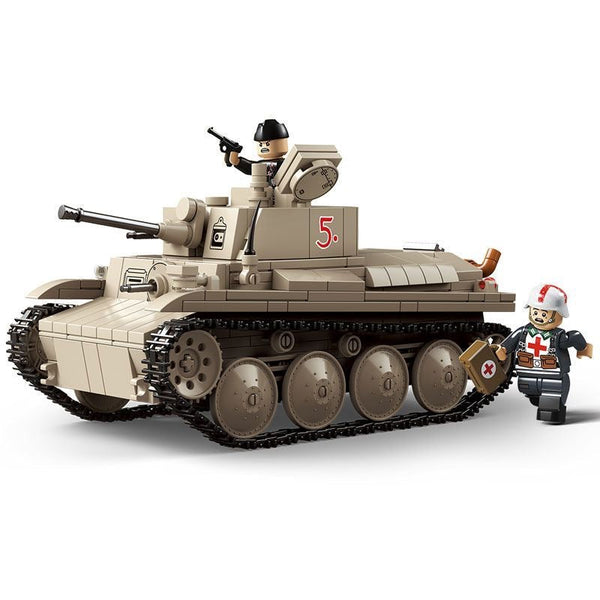 WWII 38(T)F Type Light Tank Military Building Block Model